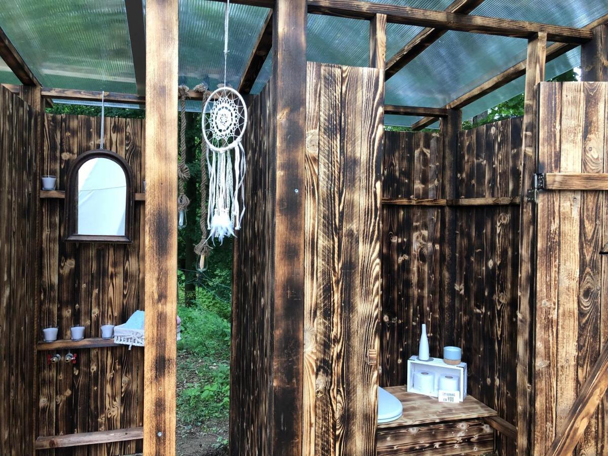 Glamping Nad Meandry Hotel Unhost Exterior photo