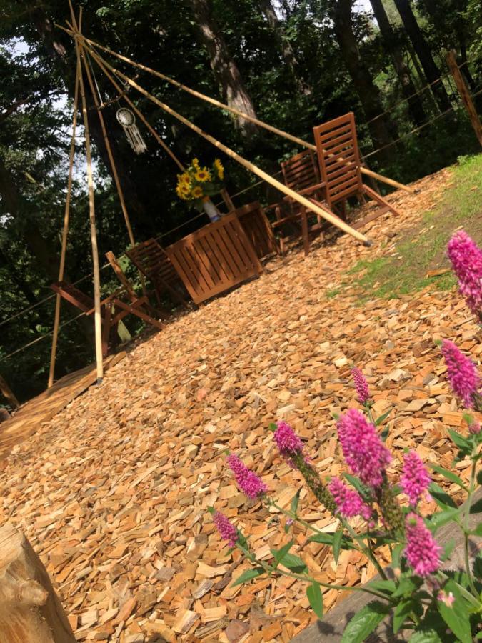 Glamping Nad Meandry Hotel Unhost Exterior photo