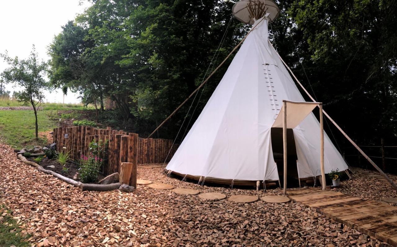 Glamping Nad Meandry Hotel Unhost Exterior photo
