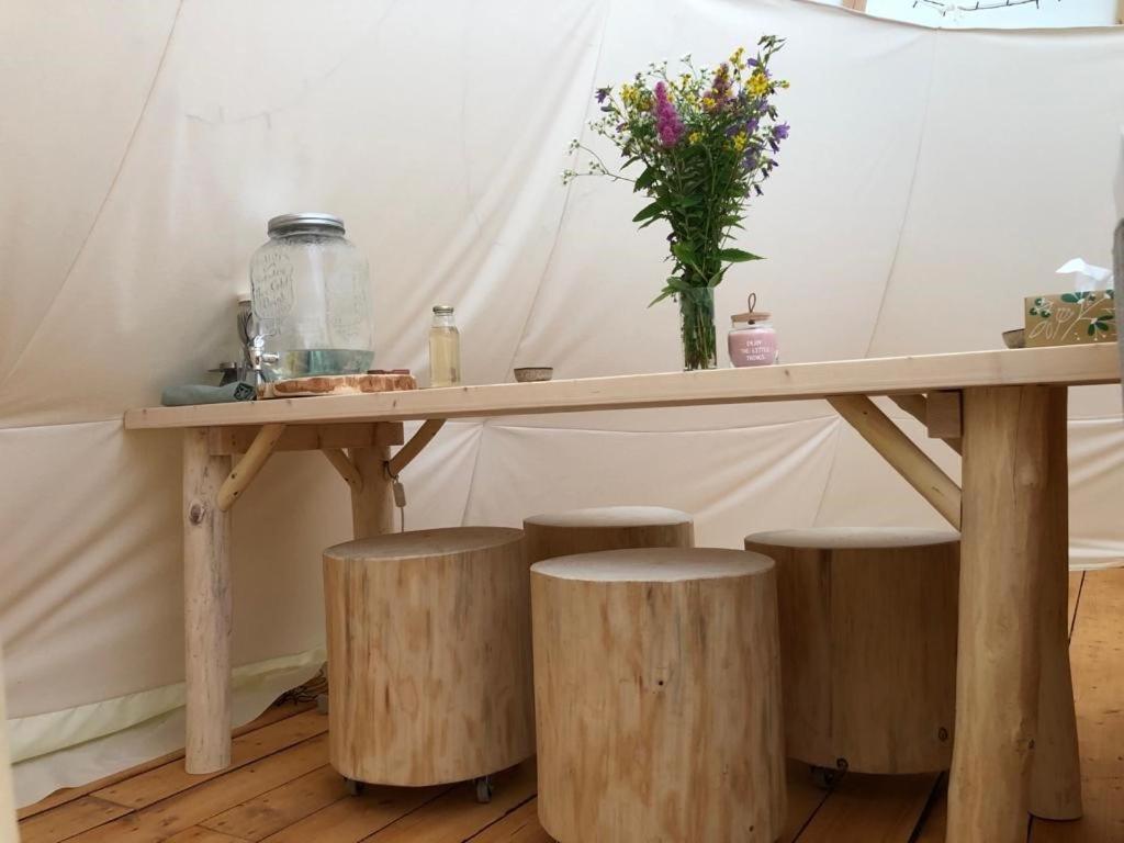 Glamping Nad Meandry Hotel Unhost Exterior photo
